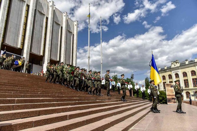 Ukrayna’nın İlk Devlet Başkanı Kravçuk İçin Cenaze Töreni Düzenlendi