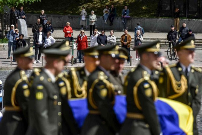 Ukrayna’nın İlk Devlet Başkanı Kravçuk İçin Cenaze Töreni Düzenlendi