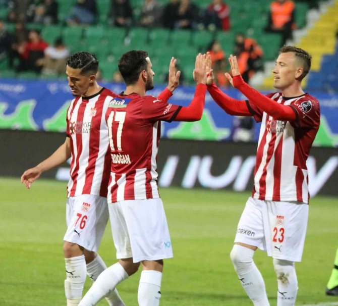 Sivasspor Deplasmanda 7 Kez Kazandı