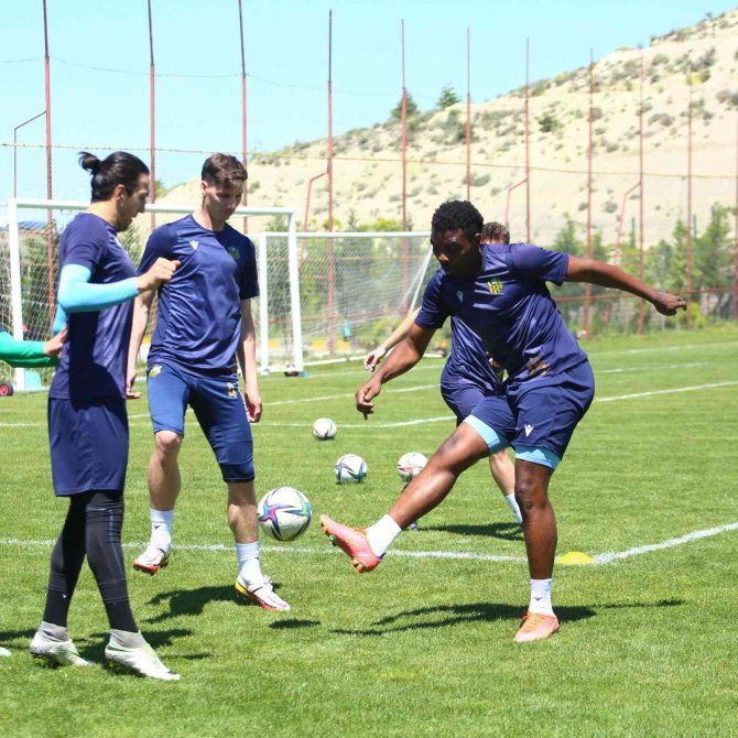 Yeni Malatyaspor Fenerbahçe Maçı Hazırlıklarını Sürdürdü