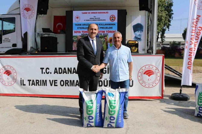 Adana’da 147 Üreticiye 65 Ton Soya Tohumu Dağıtıldı