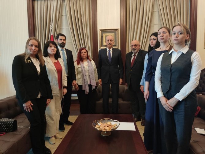 Ak Parti Genel Başkanvekili Kurtulmuş, Ukrayna Heyetini Kabul Etti
