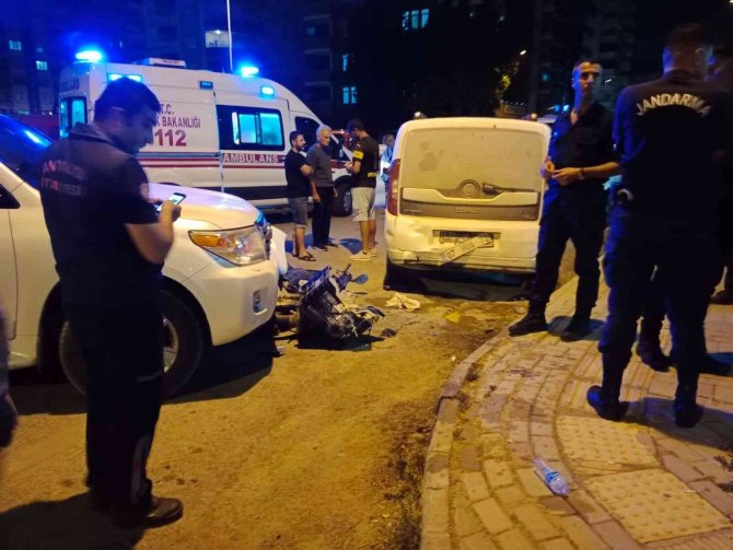Motosiklete Çarpan Rus Turist Fren Yerine Gaza Bastı