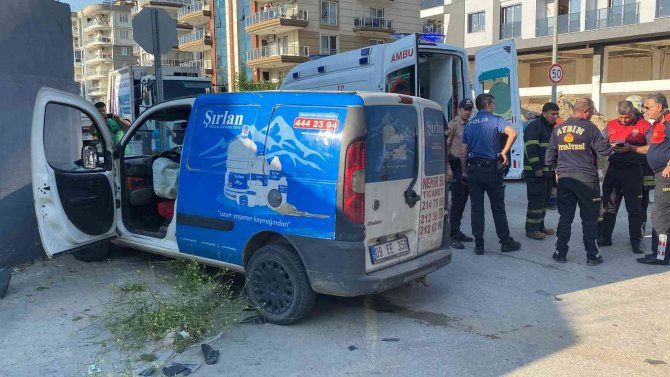Kazanın Şiddeti İle Araç İçerisinde Bayıldı