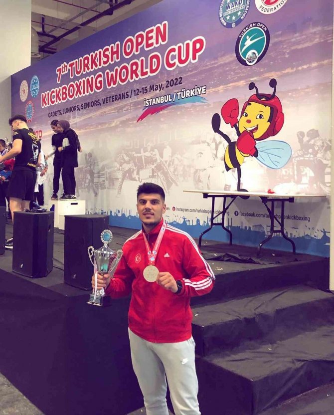 Bartın Üniversitesi Mezunu Hasan Engin, Dünya İkincisi Oldu