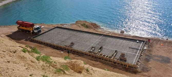 Adilcevaz’da ‘Su Sporları Merkezi Ve Dalış Okulu’nun Temeli Atıldı