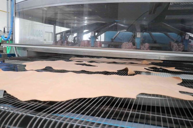 Türkiye’ye Ayakkabıyı Bu İlçe Giydiriyor