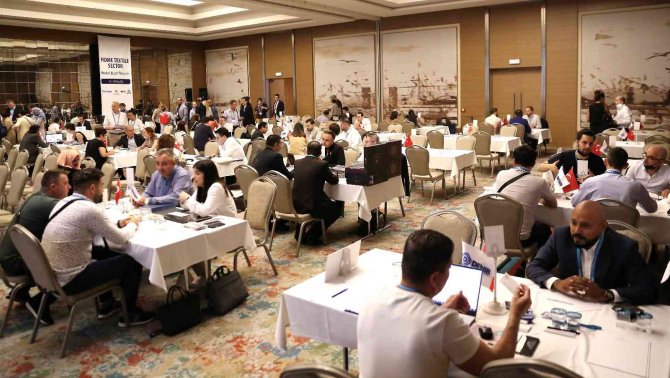 Deni̇b 15 Ülkeden 65 Kişilik Heyet İçin Hometex’de Alım Etkinliği Düzenledi