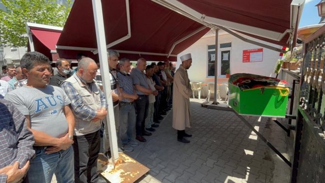 Talihsiz Genç Kadın Son Yolculuğuna Uğurlandı