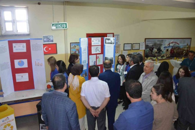 Gediz Fen Lisesi’nde Bilim Fuarı