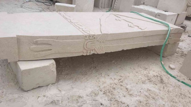Göbeklitepe’nin Dikili Taşı Dünya Kupası’nda Sergilenecek