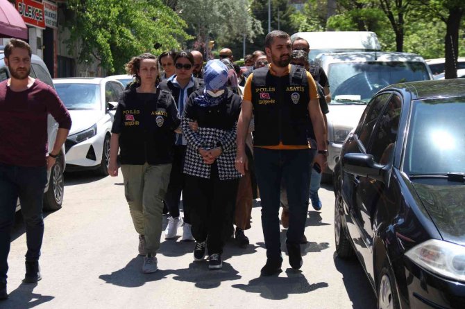 İ̇ntihar Olarak Değerlendirilmişti, Eşini Öldürdüğünü İtiraf Etti