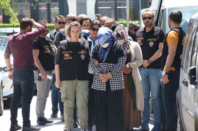 İ̇ntihar Olarak Değerlendirilmişti, Eşini Öldürdüğünü İtiraf Etti