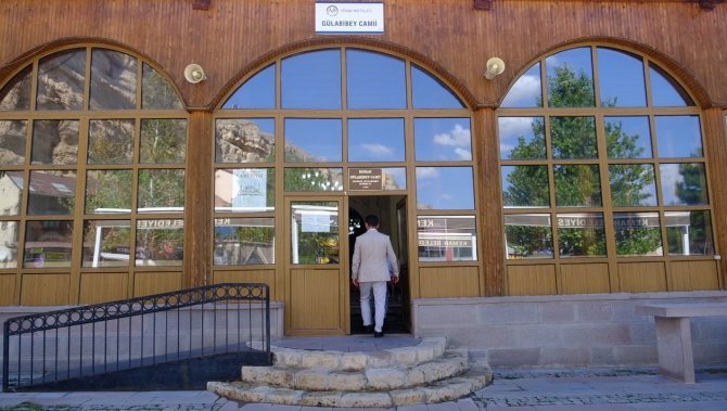 Gülabibey Camisinde 5,5 Asırdır Ezan Sesi Yükseliyor