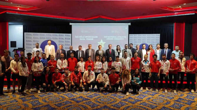 İ̇gü, Milli Sporcularını Ödüllendirdi