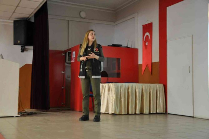 Kağızman’da Madde Bağımlılığı Anlatıldı