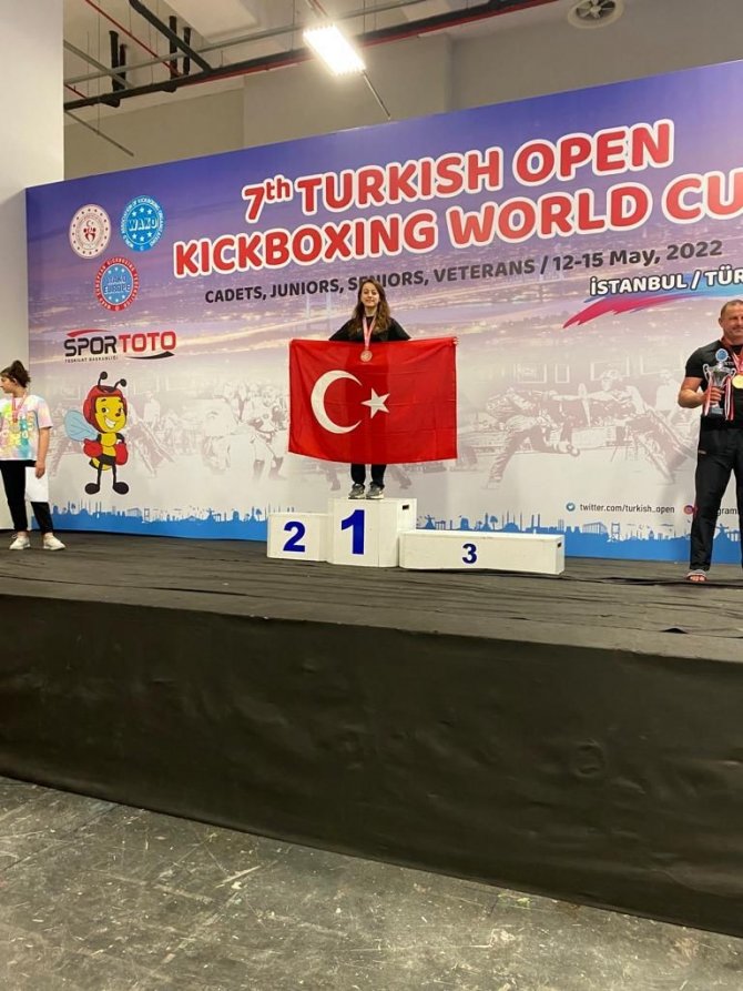 Şehri Yavuz, Kick Boksta 9. Kez Dünya Şampiyonu Oldu