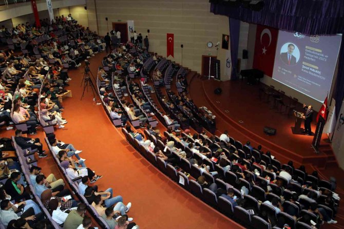Tokat’ta, “Ombudsmanlık Ve Türkiye’nin 2023 Hedefleri” Konferansı