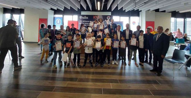 Kütahya’da ’100. Yıl Dumlupınar Zaferi Satranç Turnuvası’ Sonuçlandı