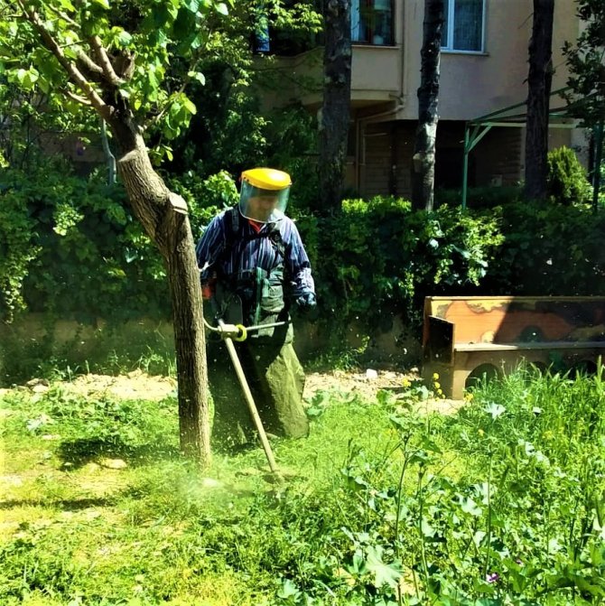 Maltepe’nin Dört Bir Yanında Bakım Mesaisi
