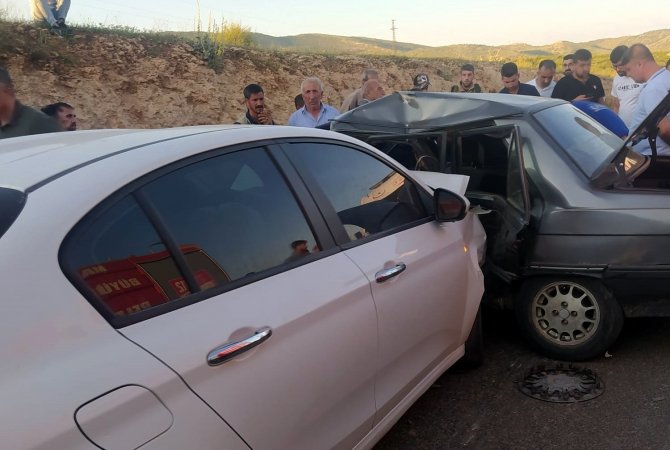 Mardin’de Trafik Kazası: 5 Yaralı