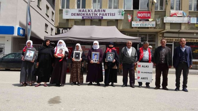 Muş’ta Evlat Nöbeti Tutan Ailelerin Sayısı 35’e Yükseldi