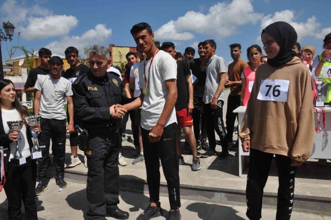 Bulanık’ta "Gençlik Koşusu" Düzenlendi