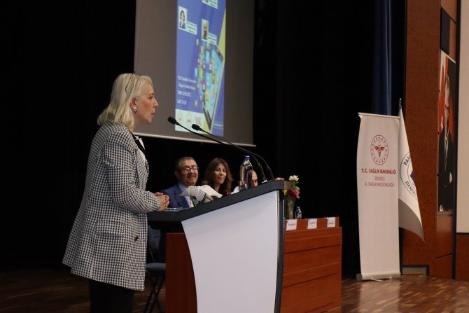 Üniversiteli Gençlerle Sosyal Medya Bağımlılığı Konuşuldu