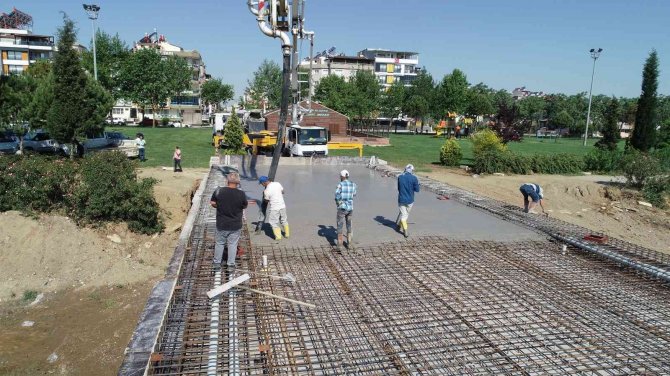Salihli’de Gümüşçayına Yapılan 2. Köprüde Son Aşamaya Gelindi