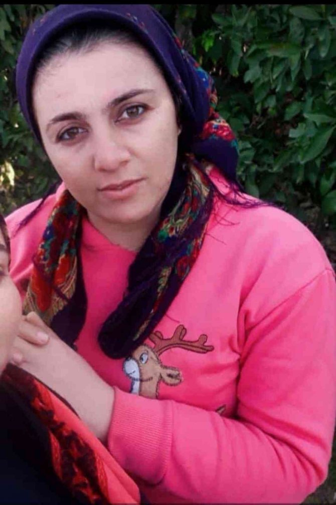 Saplantılı Aşık Kurbanı Sinem Toprağa Verildi