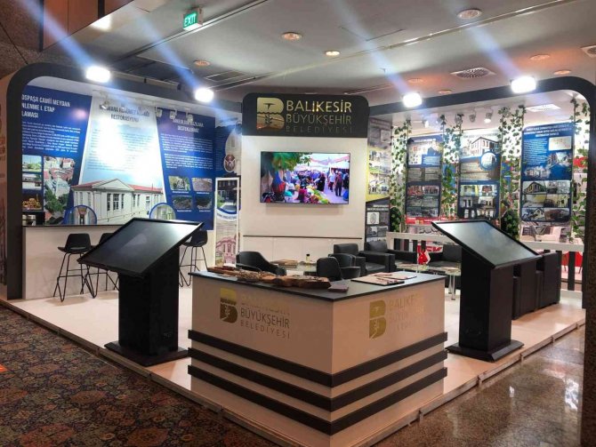 Bakan Ersoy, Balıkesir Büyükşehir’in Çalışmalarını İnceledi