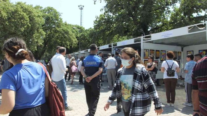 Balıkesir’de, 19 Okulda Yıl Boyu Hazırlanan Ürünler Sergilendi