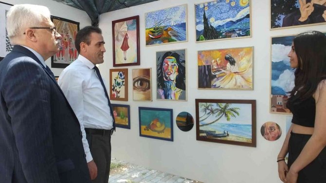 Balıkesir’de, 19 Okulda Yıl Boyu Hazırlanan Ürünler Sergilendi