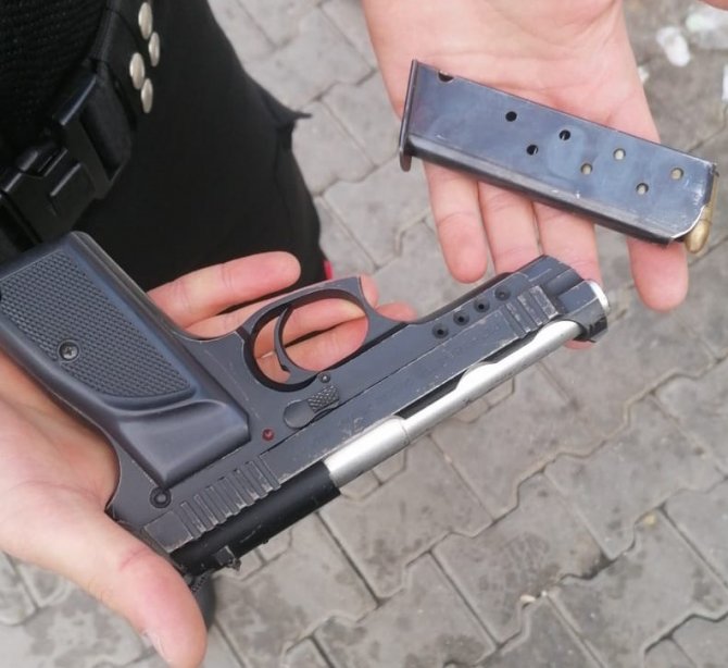 Tekirdağ’da Ruhsatsız Silaha Şafak Operasyonu: 12 Gözaltı