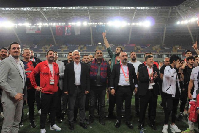 Başkan Yılmaz, İ̇çel İ̇dman Yurdu’nu Tebrik Etti