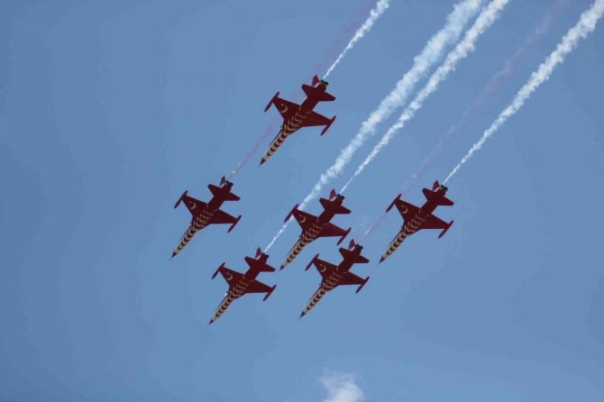 Türk Yıldızları’ndan Gösteri Öncesi Son Prova