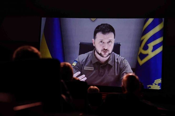 Ukrayna Devlet Başkanı Zelenskiy: “Diktatörün Kaybedeceğinden Eminim”