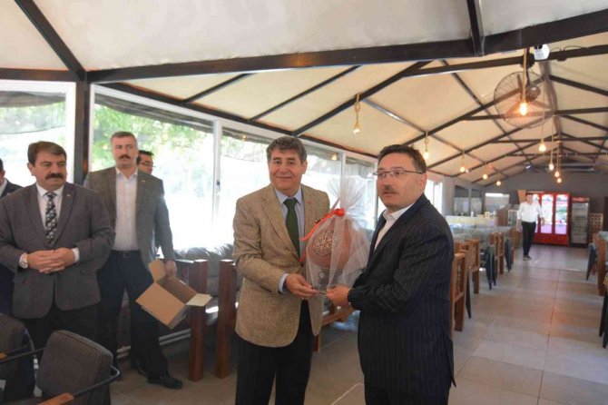 Vali Gökmen Çiçek’ten Sandıklı’ya Veda Ziyareti