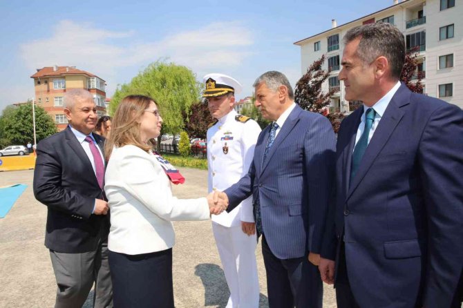 Bartın’ın İlk Kadın Valisi Arslan Göreve Başladı