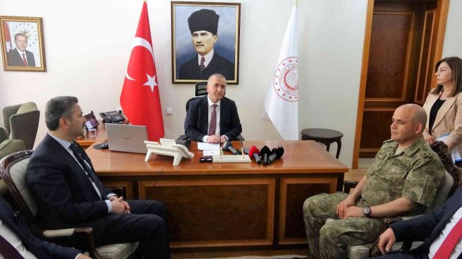 Tokat’a Atanan Vali Hatipoğlu Görevine Başladı