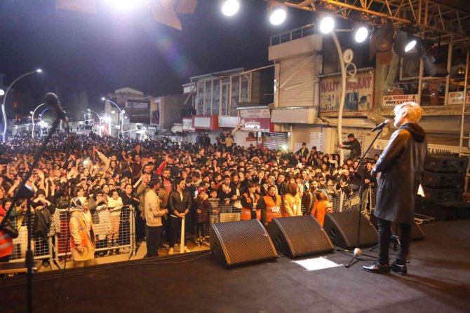 Başkale’de ’Manuş Baba’ Coşkusu