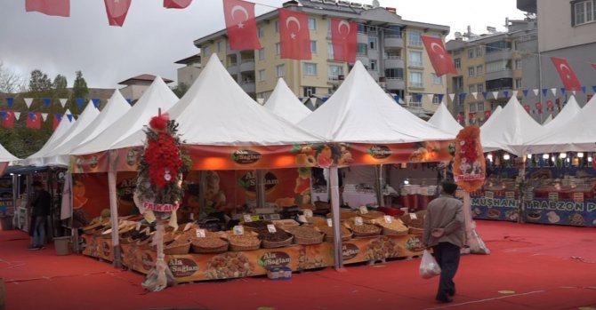 Erciş’te Yöresel Ürün Sergisine İlgi