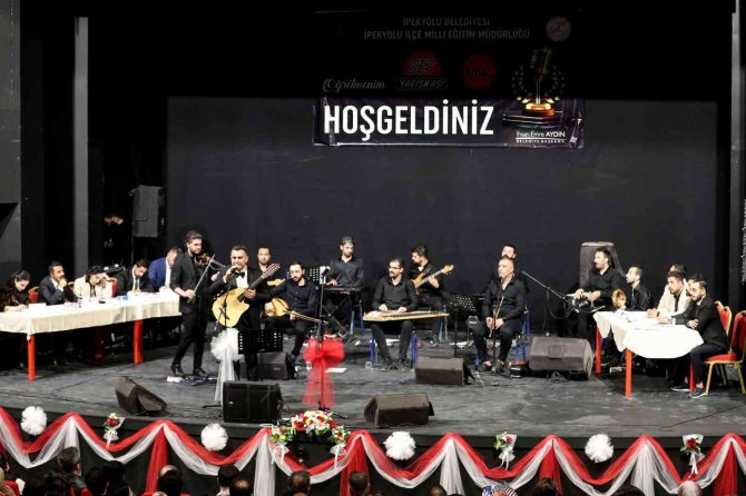 İ̇pekyolu’nda ‘Öğretmenler Arası Ses Yarışması’nın Finali Yapıldı