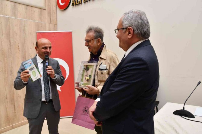 Sanatçı Tamer Levent Yalova Altınova’da Söyleşiye Katıldı
