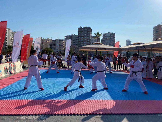 Sayapark’ta 19 Mayıs Coşkusu