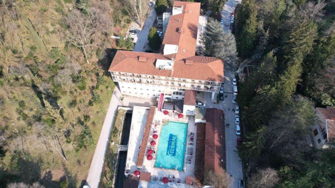 Yalova’ya Gelen Turistlere ’Dijital Kent Tanıtım Sistemi’ Rehberlik Ediyor