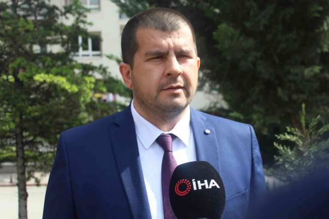 İ̇nternetten Telefon Siparişi Verdi, Telefon Yerine Kitap Geldi