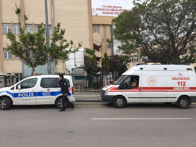Başkentte Evsiz Bir Vatandaş Sokakta Ölü Bulundu