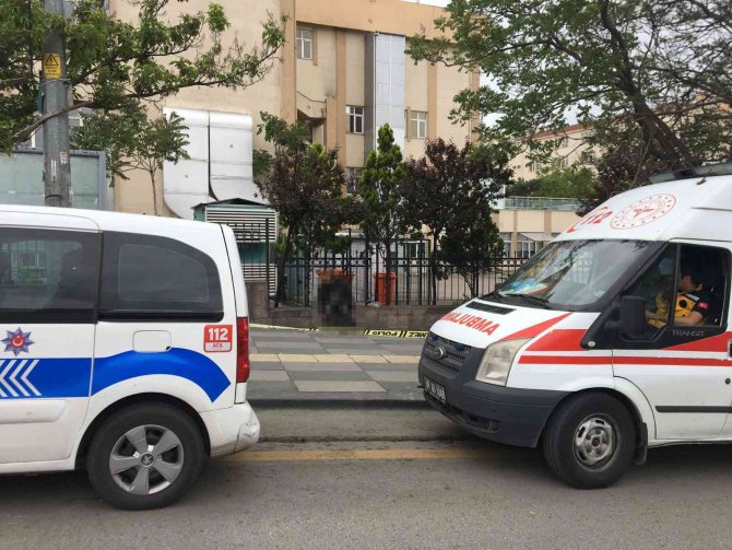 Başkentte Evsiz Bir Vatandaş Sokakta Ölü Bulundu