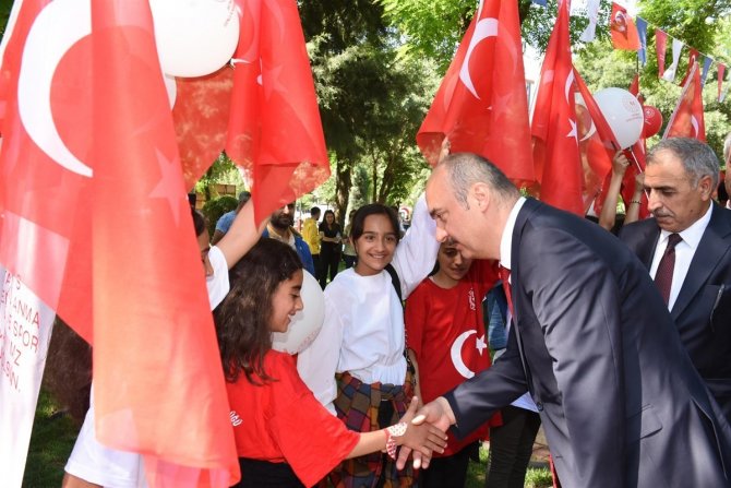 Batman’da 19 Mayıs Etkinlikleri Coşkuyla Kutlandı